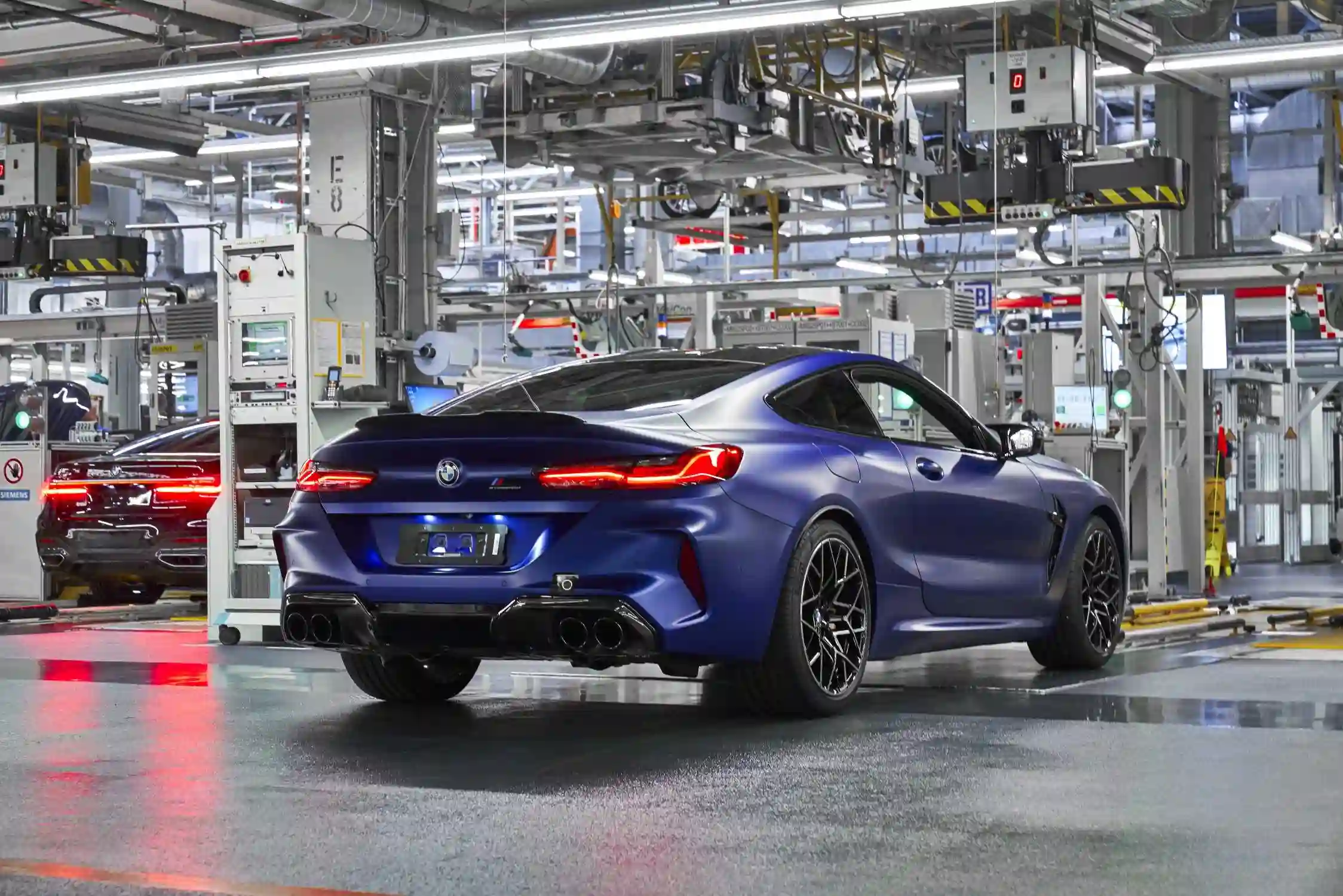 В России бесплатное обслуживание в течение 5 лет получили 13 моделей BMW