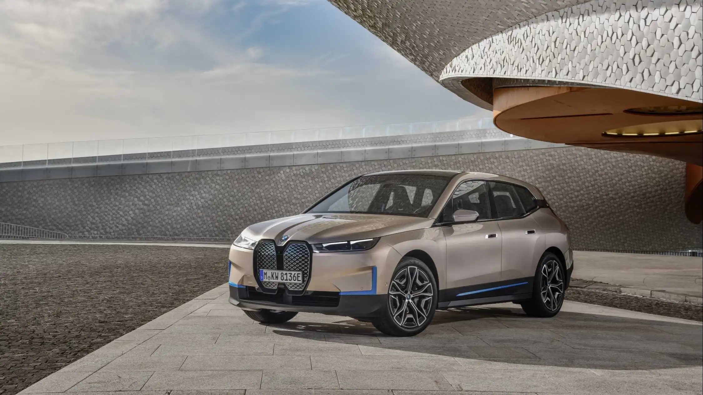 BMW Group представляет дизайн BMW&nbsp;iX — своего нового технологического флагмана