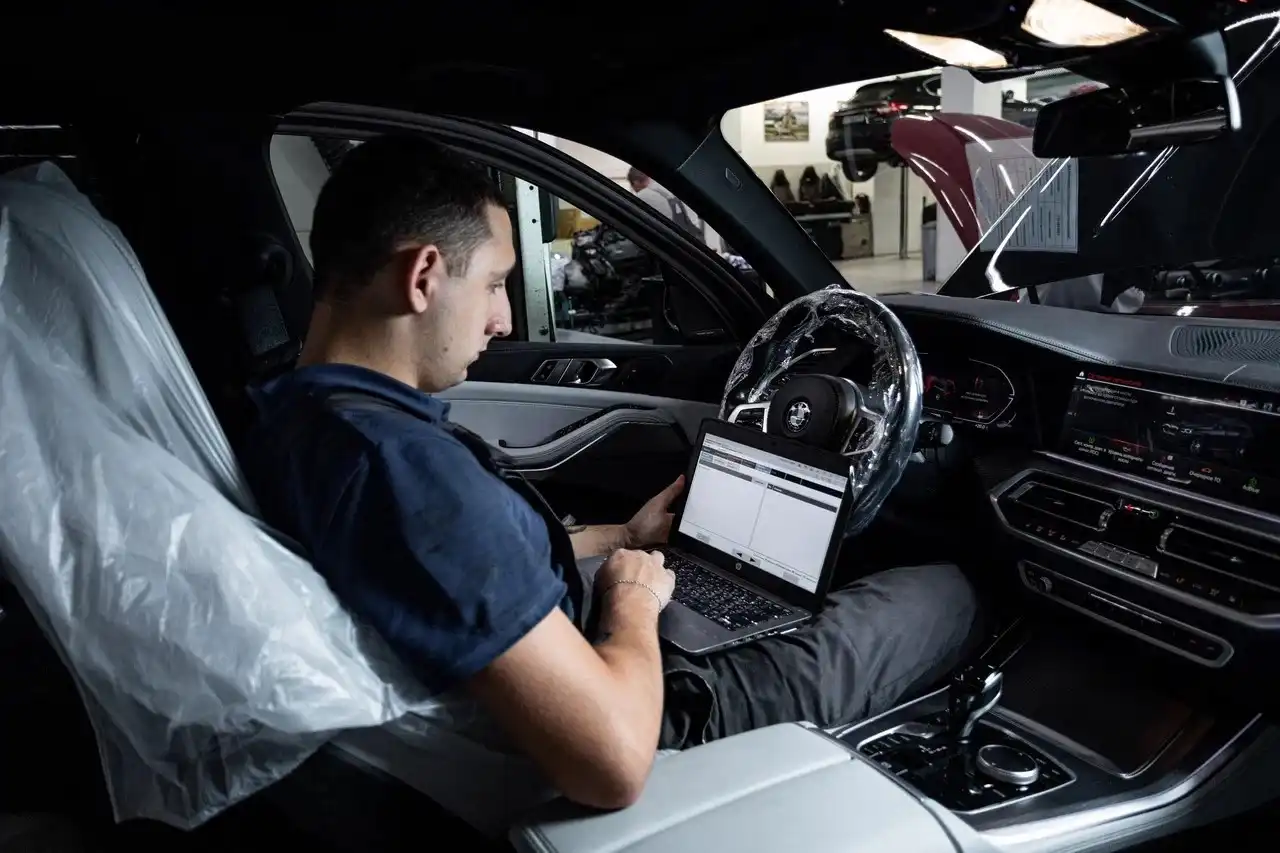 Почему BMW не заводится: основные причины и что делать